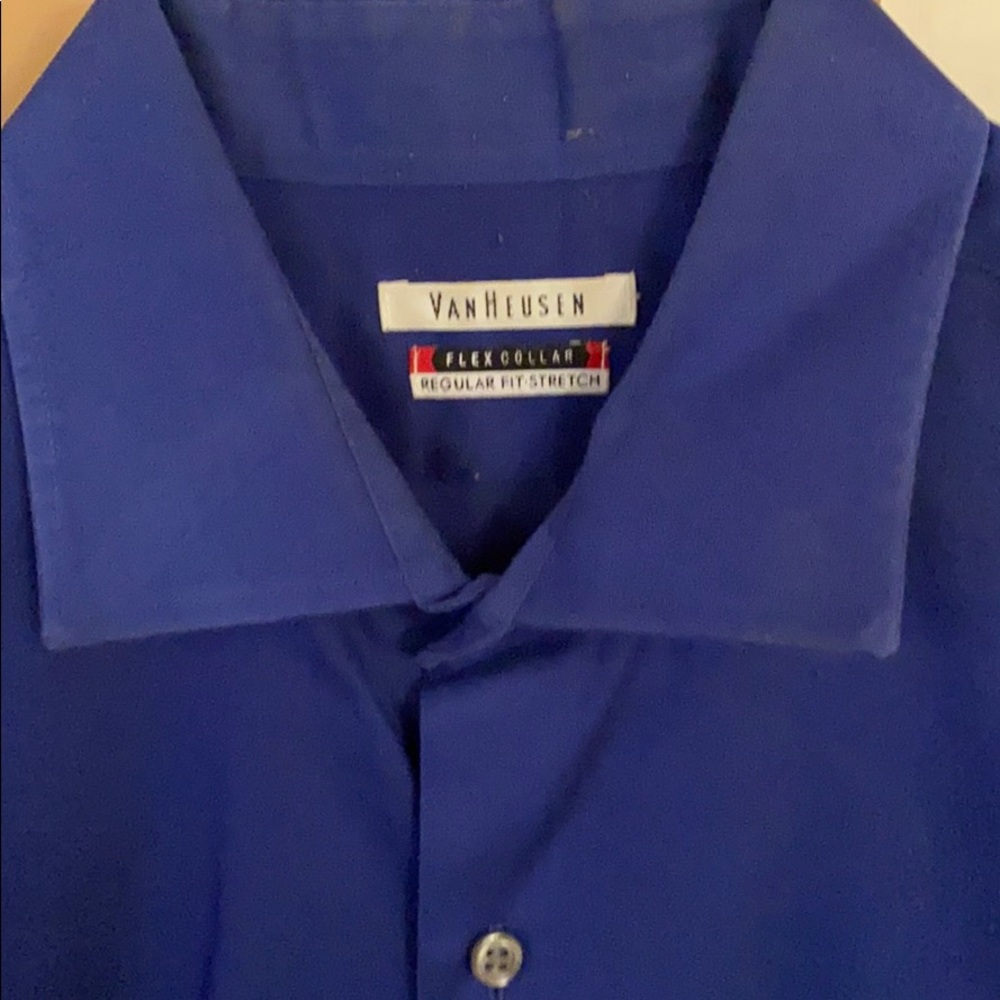 Men’s blue button down dress shirt